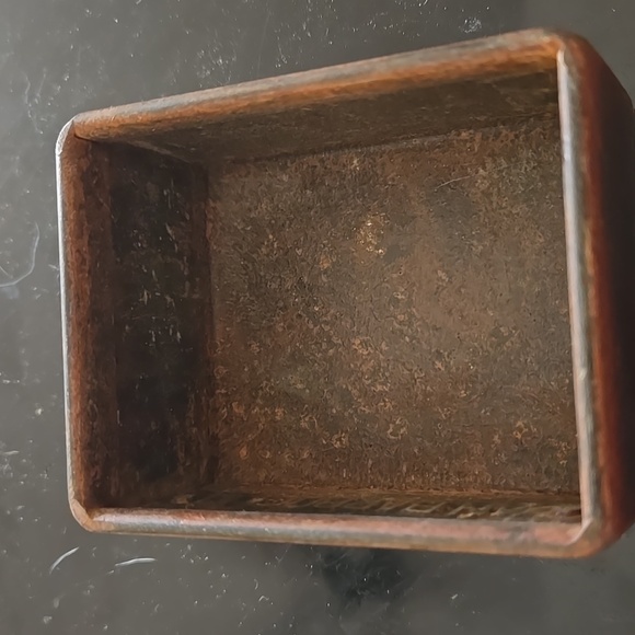 2 PIECES OF JAN BARBOGLIO METAL CRAFTS PLATE AND BOX - Picture 8 of 11